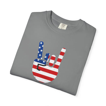 USA Rocks! Flag Hand Gesture T-Shirt