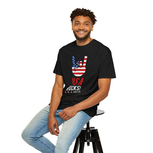 USA Rocks! Flag Hand Gesture T-Shirt