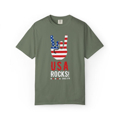 USA Rocks! Flag Hand Gesture T-Shirt