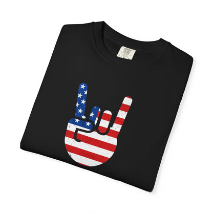USA Rocks! Flag Hand Gesture T-Shirt